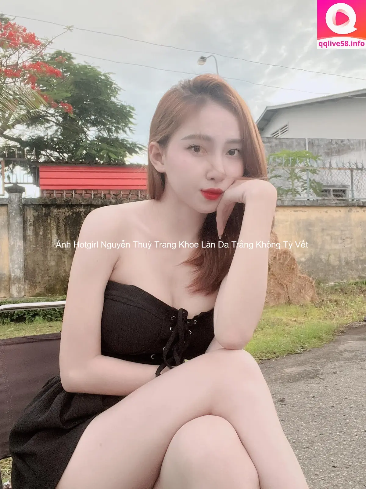 Ảnh Hotgirl Nguyễn Thuỳ Trang Khoe Làn Da Trắng Không Tỳ Vết 5